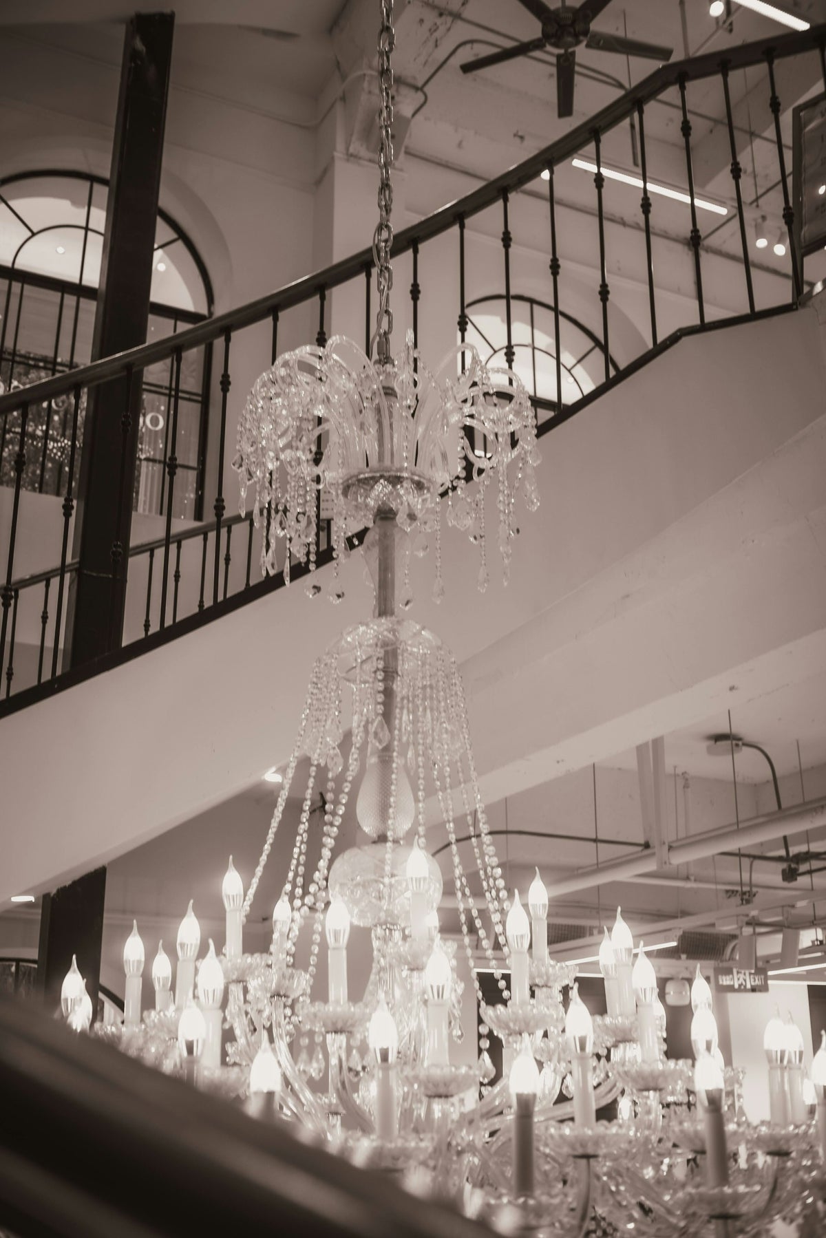 Diamond-Cut LED Lantern Cluster Hanging Light - Staircase Chandelier (placeholder photo 1)
